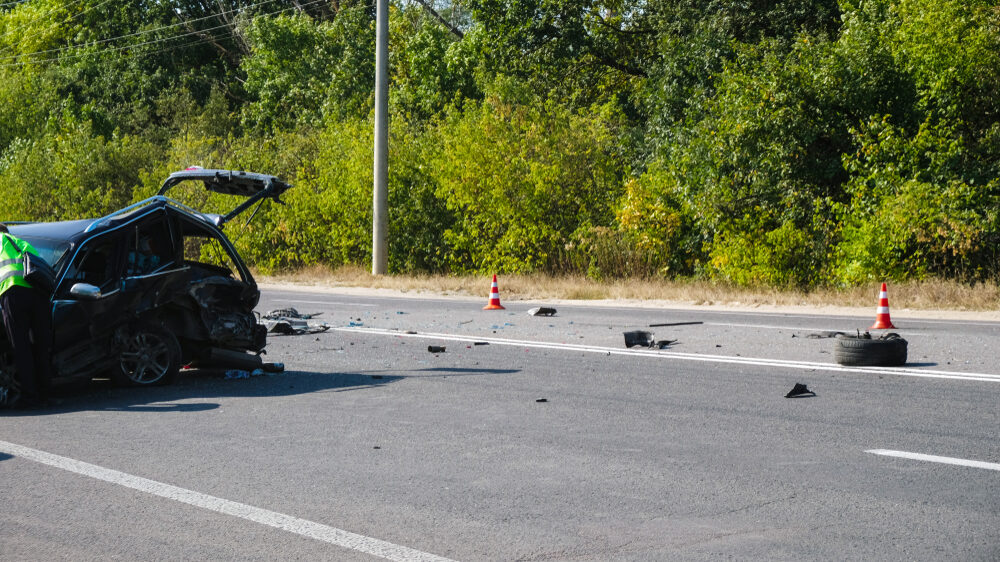 Florida Road Debris Dangers: Who's Responsible for Damages and Injuries?